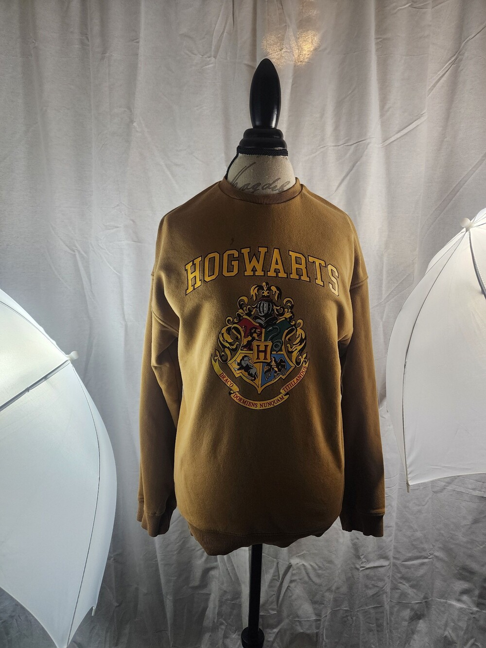 H&M Brown Hogwarts Crewneck Sweatshirt US 16/18 Ink Mark